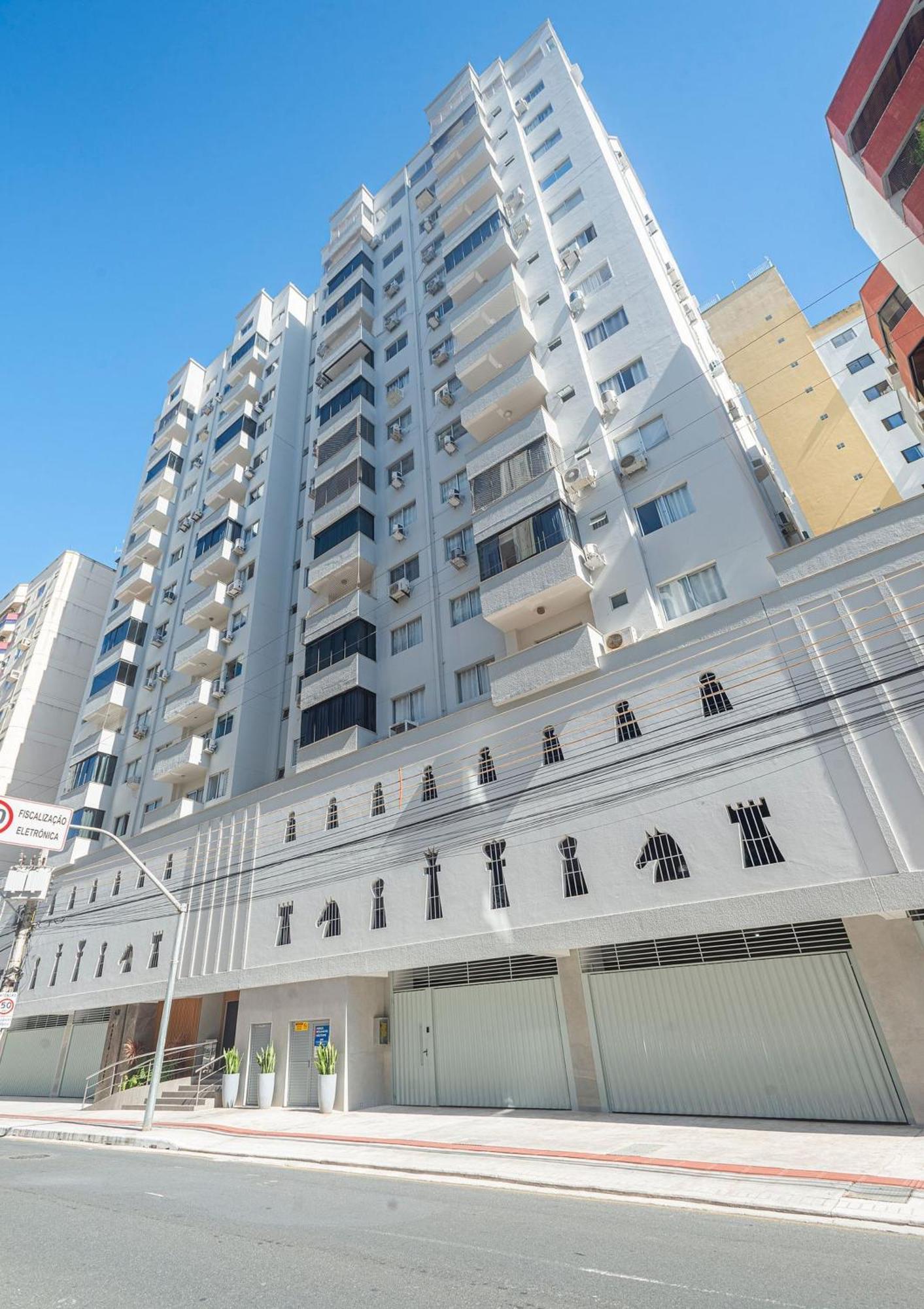 Mtfr037 Conforto C/ 2 Quartos, Ar Cond. E Garagem Balneario Camboriu